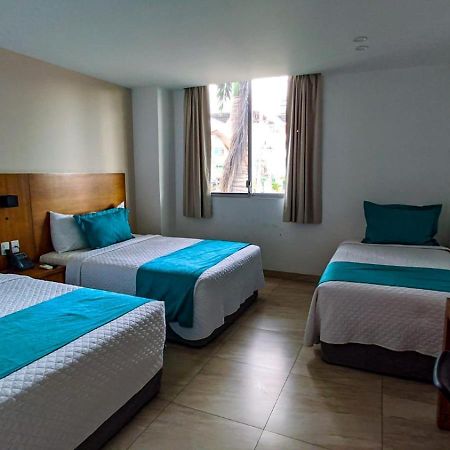 Aquamarina Hotel مانتا المظهر الخارجي الصورة