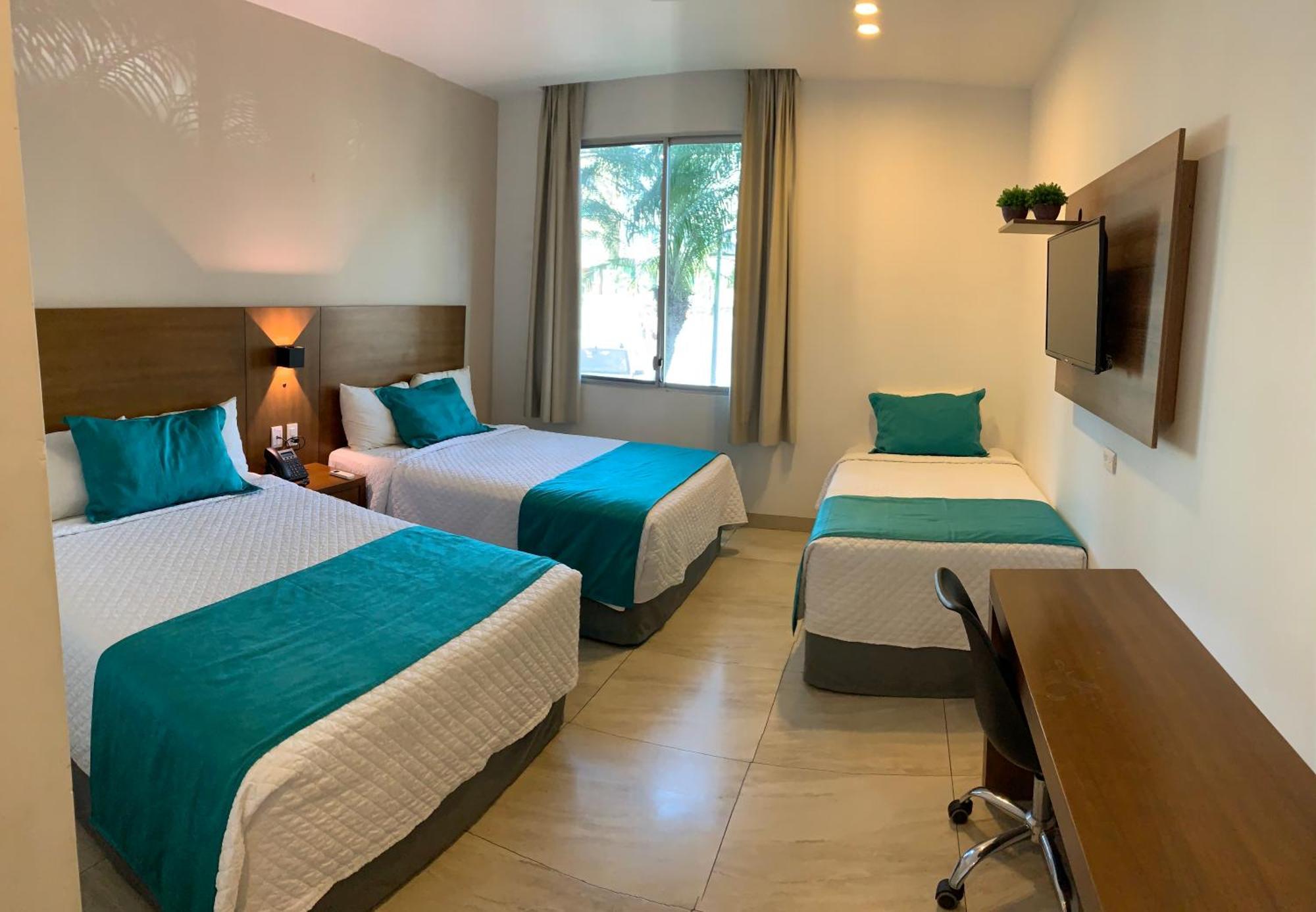Aquamarina Hotel مانتا المظهر الخارجي الصورة