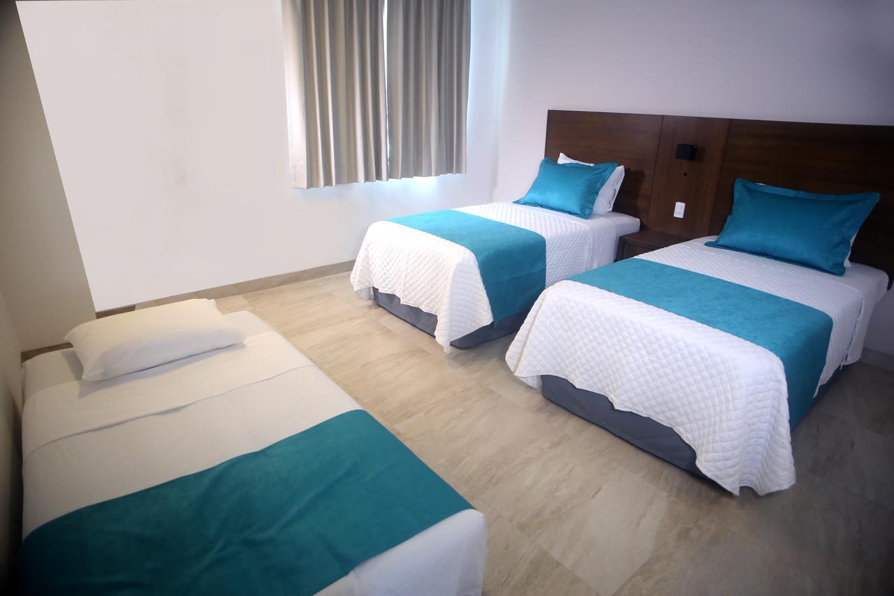 Aquamarina Hotel مانتا المظهر الخارجي الصورة